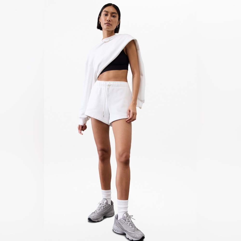 NWT ATHLETA Heavyweight Terry Mid Rise 3" Sportie Short WHITE Sz M